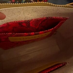 Consuela Ale crossbody